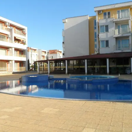 студия несебър форт клуб Appartement Slantchev Briag