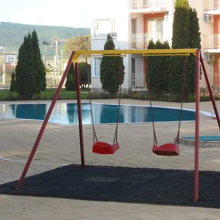 студия несебър форт клуб Appartement Slantchev Briag